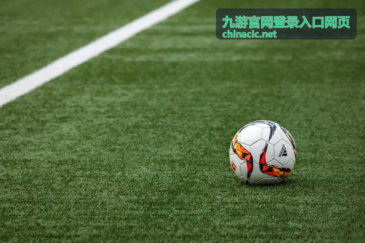 九游官网登录入口网页在不同设备上进入的对照示意